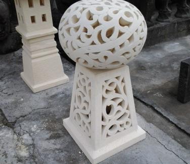 Balinese Garden Lantern
