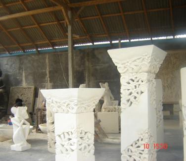 Oriental Stone garden lanterns