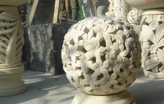 Stone Garden Lantern Sculptures